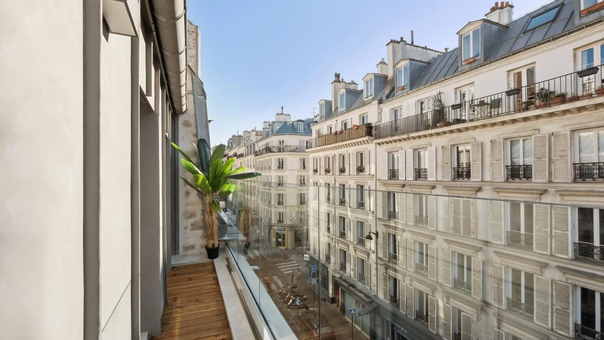 A Rooftop In Paris 0*,  France